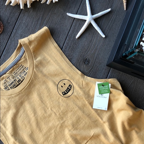 🌴🌼VOLCOM- STONE HOUR TANK🌼🌴 - Picture 2 of 6